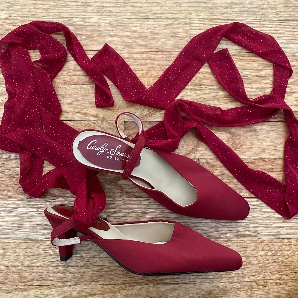 *CAROLYN STRAUSS* Red Lace-Up Heels Size 6